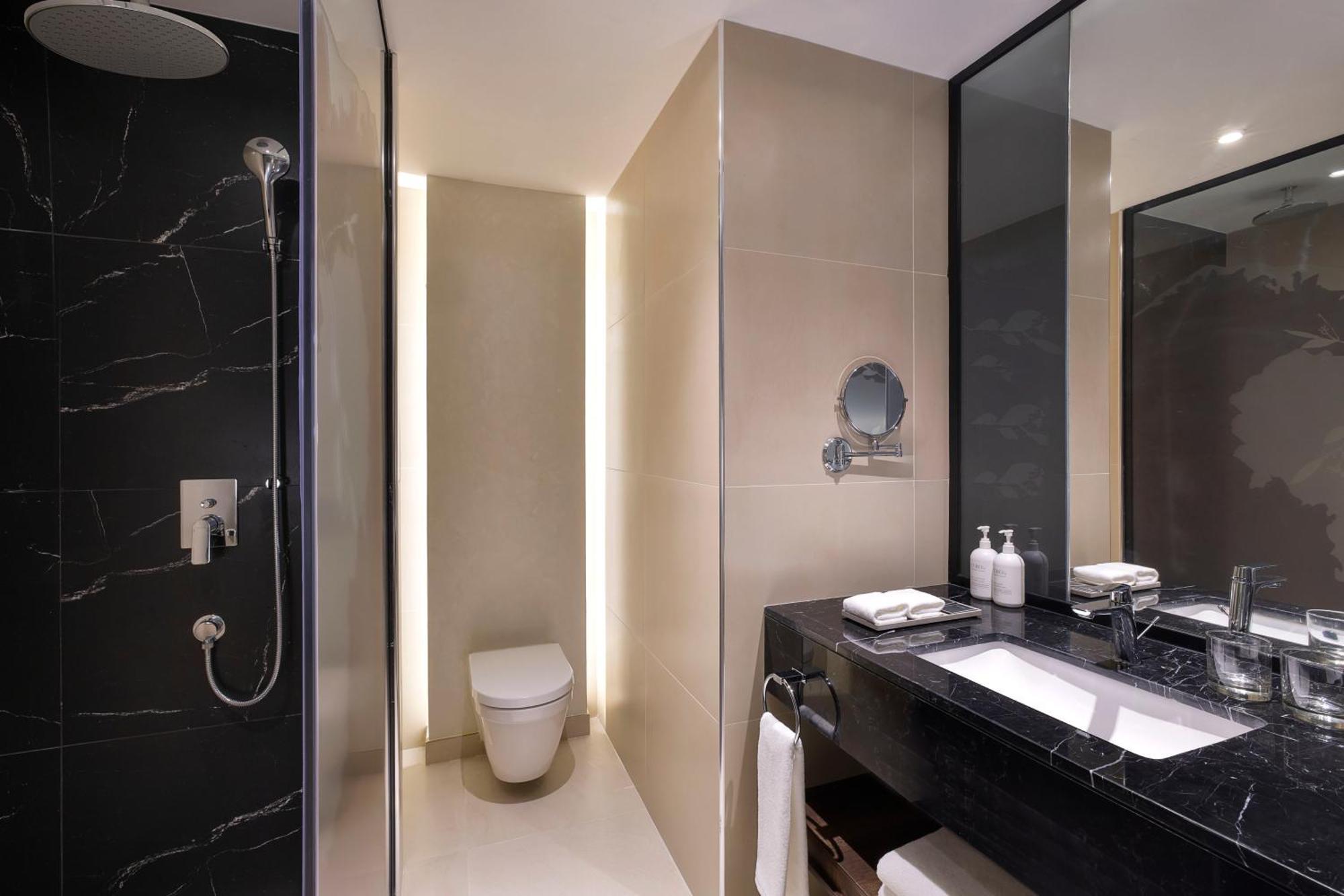 Hotel Local Dubai At Jumeirah Village Triangle Eksteriør bilde